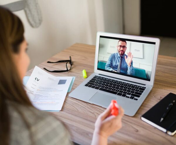 10 consejos para hacer una buena videoentrevista